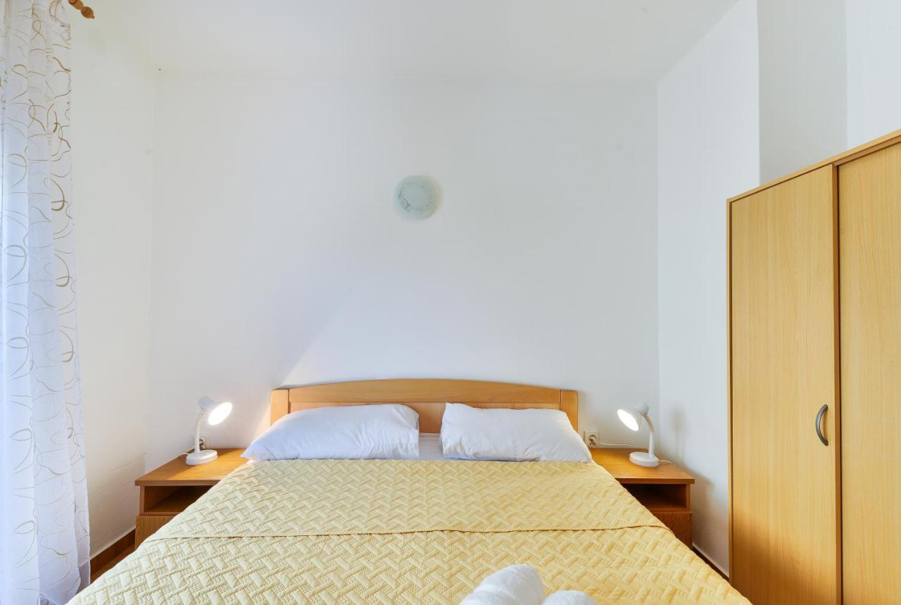 Apartments Citrus Turanj Eksteriør bilde